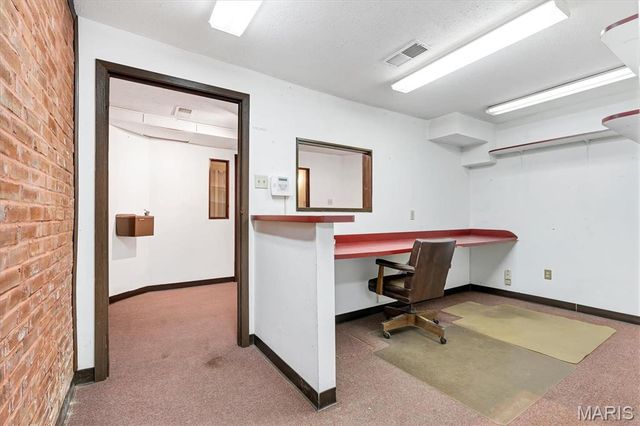 3831 S Grand Boulevard, St Louis, MO 63118