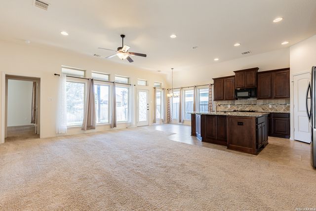 2133 RANGE RD, Seguin, TX 78155