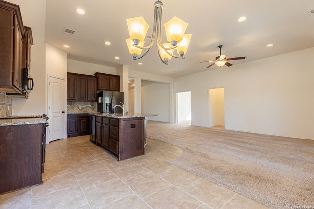 2133 RANGE RD, Seguin, TX 78155