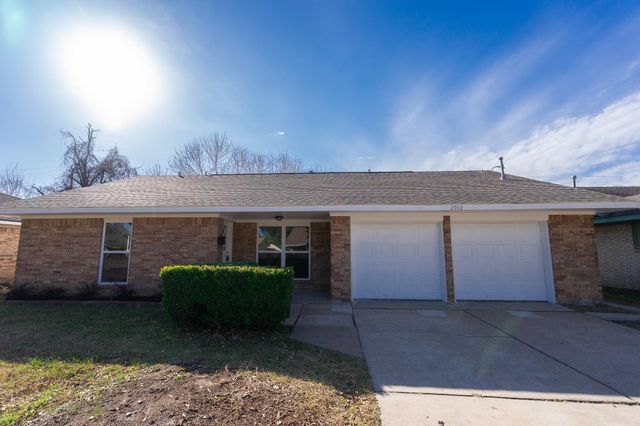 2902 Mulberry Lane, Pasadena, TX 77502