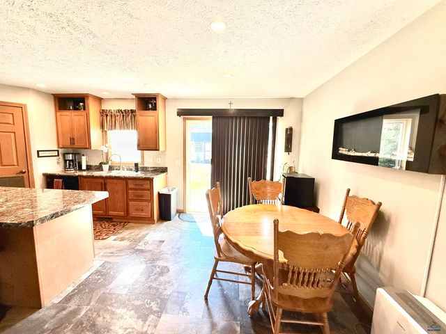 1224 FOOTHILL DR, Spearfish, SD 57783