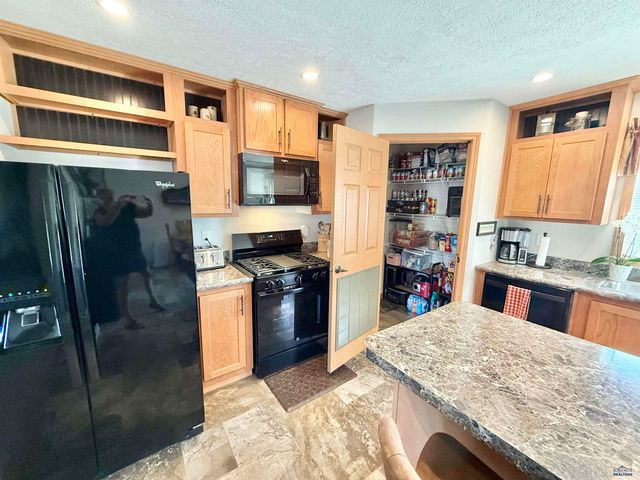 1224 FOOTHILL DR, Spearfish, SD 57783
