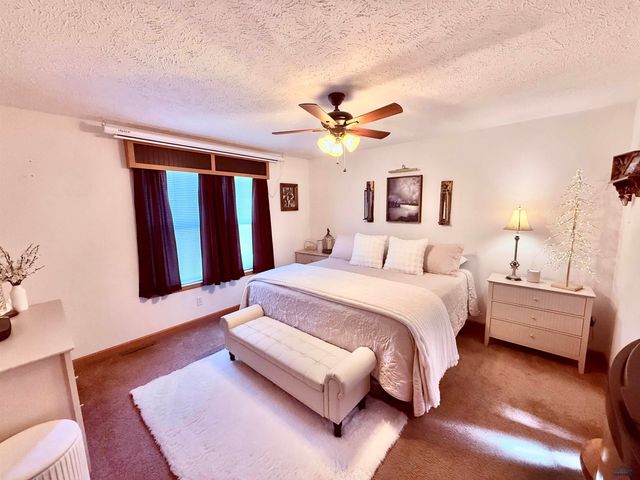 1224 FOOTHILL DR, Spearfish, SD 57783