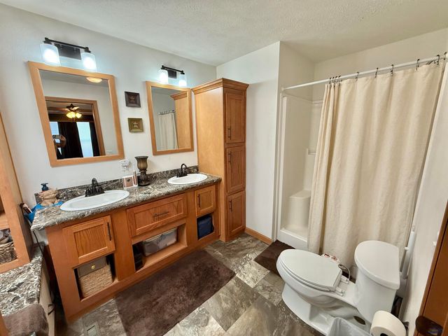1224 FOOTHILL DR, Spearfish, SD 57783