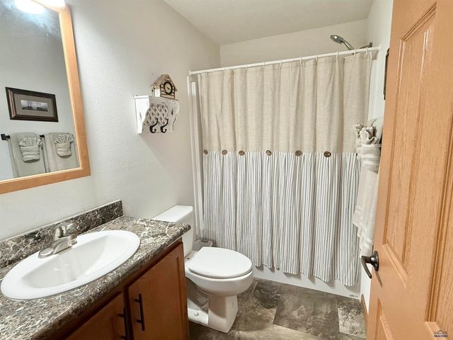 1224 FOOTHILL DR, Spearfish, SD 57783