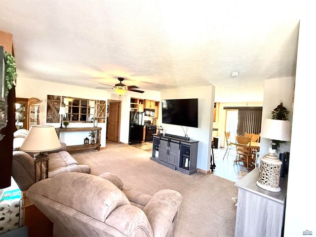 1224 FOOTHILL DR, Spearfish, SD 57783