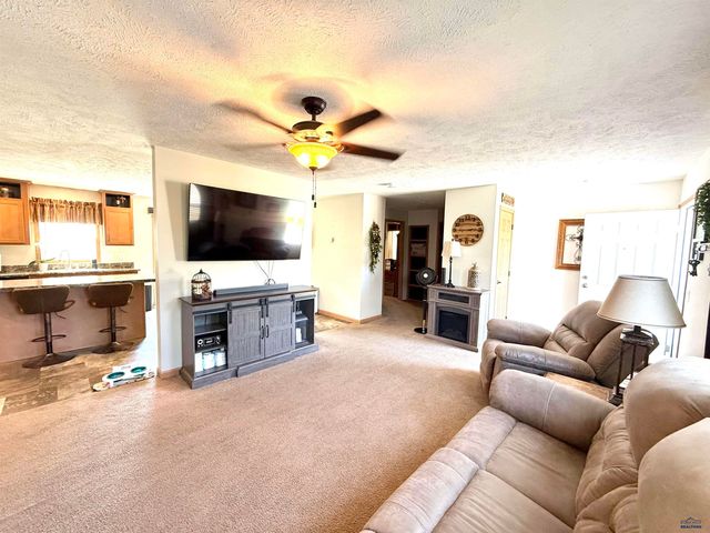 1224 FOOTHILL DR, Spearfish, SD 57783