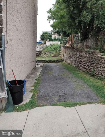 230 WENDOVER ST, Philadelphia, PA 19128