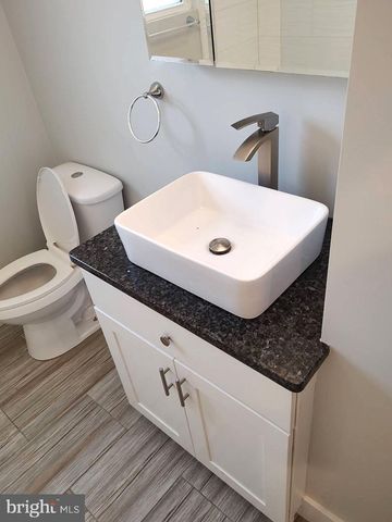 230 WENDOVER ST, Philadelphia, PA 19128