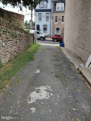 230 WENDOVER ST, Philadelphia, PA 19128