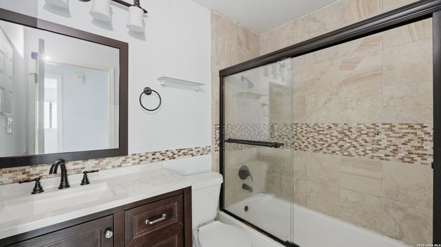 7214 Breeze Hollow, San Antonio, TX 78250