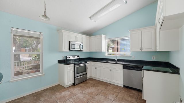 7214 Breeze Hollow, San Antonio, TX 78250