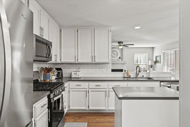 5303 Elgin Hills Way, Antelope, CA 95843