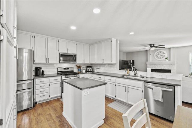 5303 Elgin Hills Way, Antelope, CA 95843