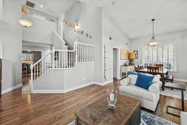 5303 Elgin Hills Way, Antelope, CA 95843