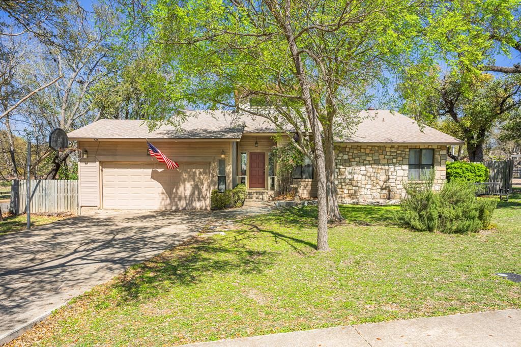 410 Methodist Encampment, Kerrville, TX 78028