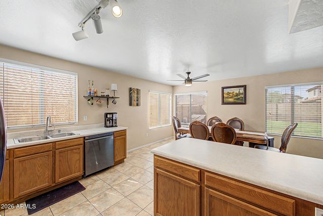 9304 W CAROL Avenue, Peoria, AZ 85345