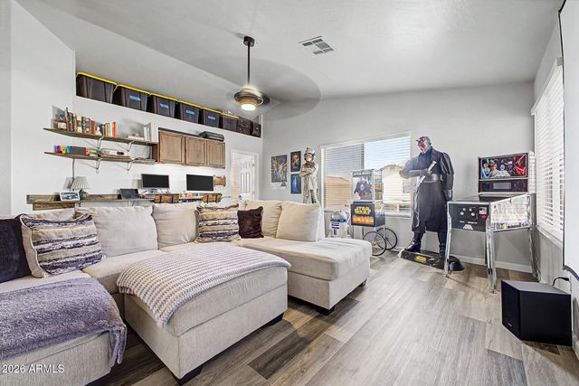 9304 W CAROL Avenue, Peoria, AZ 85345