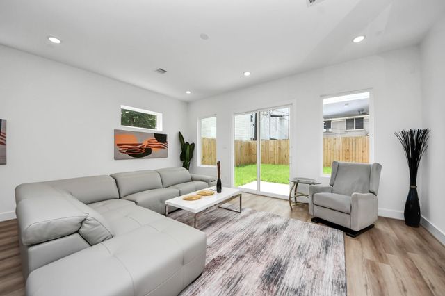 3118 Wentworth Street, Houston, TX 77004