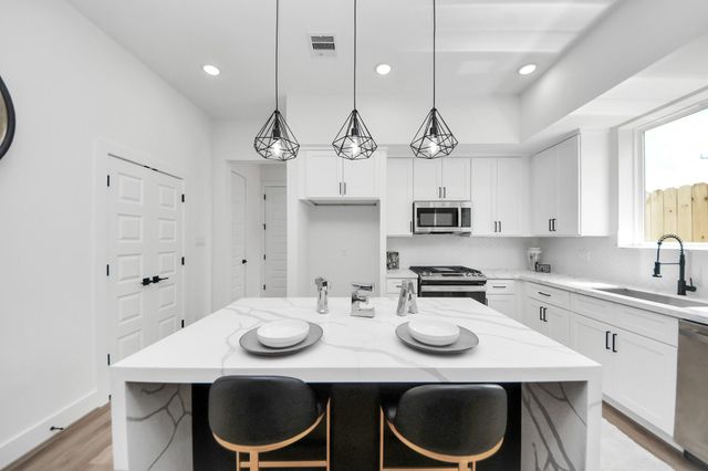 3118 Wentworth Street, Houston, TX 77004