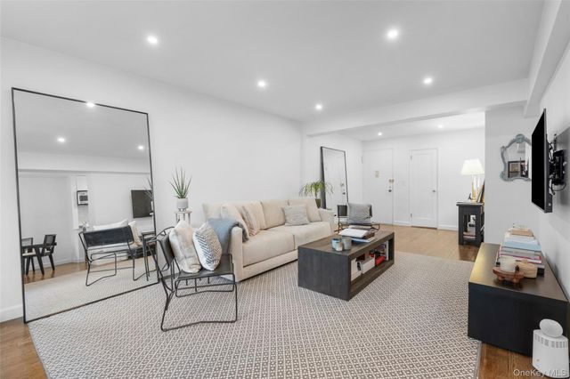 2390 Palisade Avenue 2B, Bronx, NY 10463