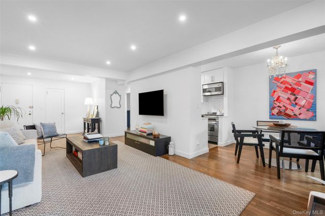 2390 Palisade Avenue 2B, Bronx, NY 10463