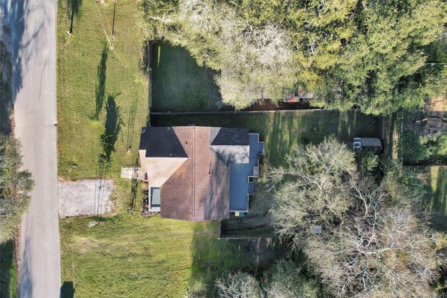 221 Carrell Street, Tomball, TX 77375