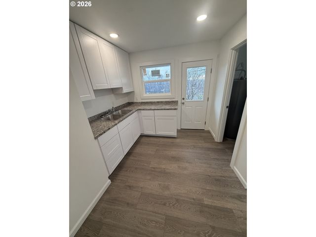805 Se 6TH St, Pendleton, OR 97801