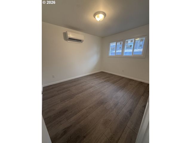 805 Se 6TH St, Pendleton, OR 97801