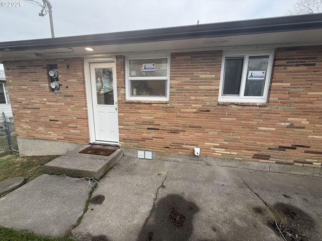 805 Se 6TH St, Pendleton, OR 97801