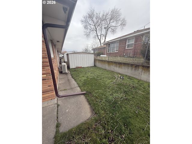 805 Se 6TH St, Pendleton, OR 97801