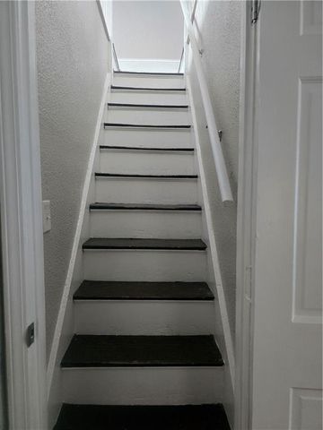 4018 Flora Avenue, Kansas City, MO 64110