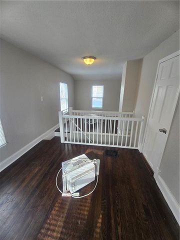 4018 Flora Avenue, Kansas City, MO 64110