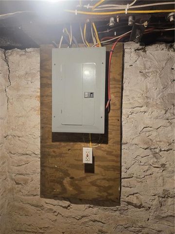 4018 Flora Avenue, Kansas City, MO 64110