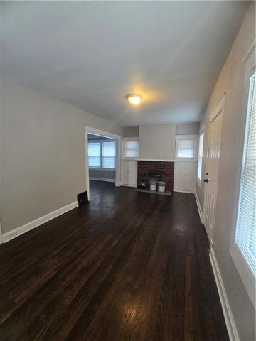 4018 Flora Avenue, Kansas City, MO 64110