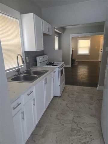 4018 Flora Avenue, Kansas City, MO 64110