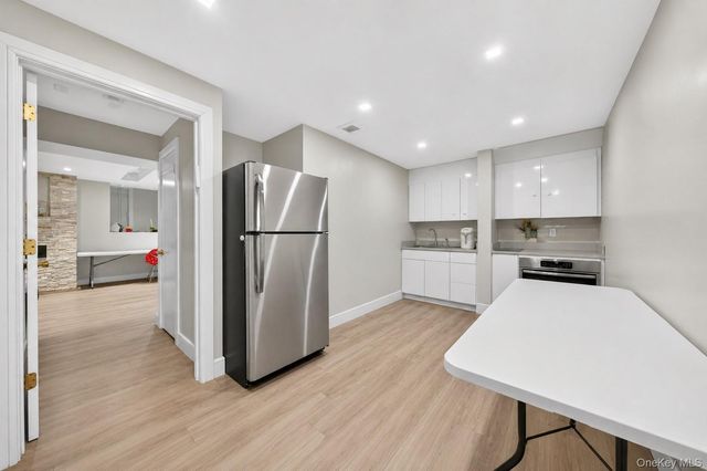 8 Apple Hill Drive, Highland Mills, NY 10930