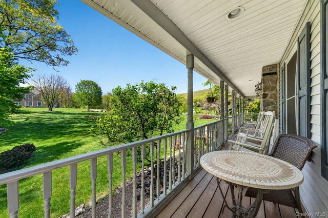8 Apple Hill Drive, Highland Mills, NY 10930