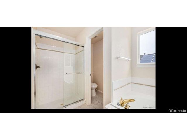 724 Sparrow Hawk Dr, Highlands Ranch, CO 80129