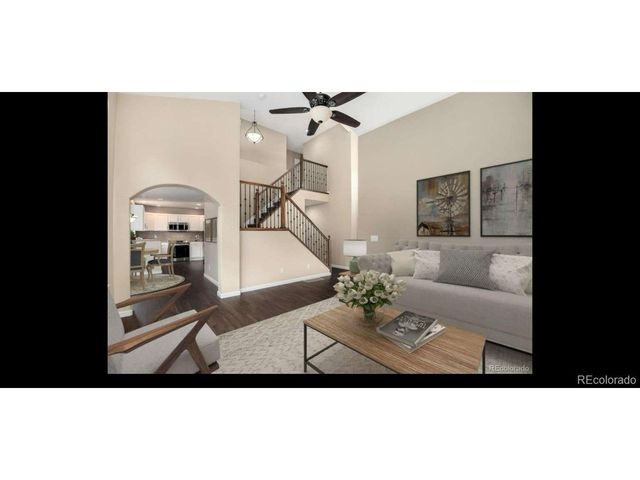 724 Sparrow Hawk Dr, Highlands Ranch, CO 80129