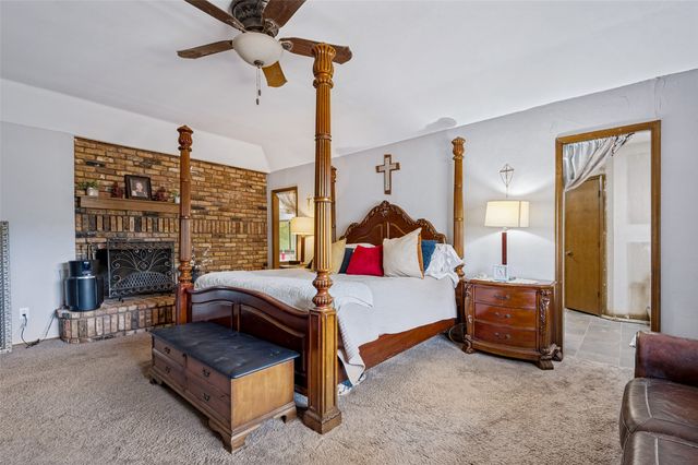 2104 Teakwood Trace, Fort Worth, TX 76112