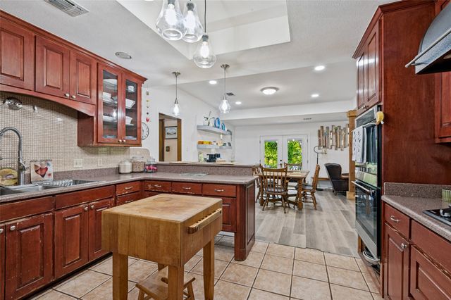 2104 Teakwood Trace, Fort Worth, TX 76112