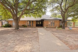 2104 Teakwood Trace, Fort Worth, TX 76112