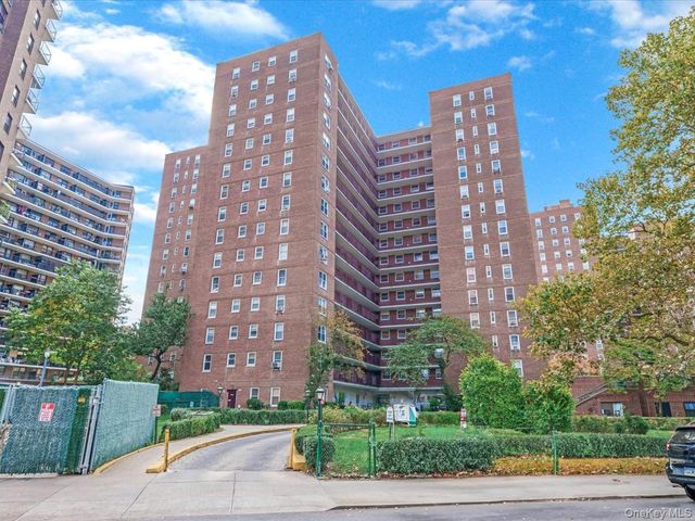 98-20 62nd Drive 15G, Rego Park, NY 11374
