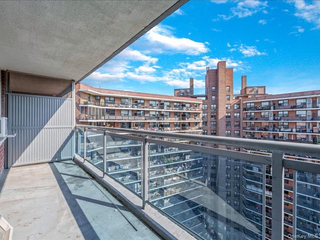 98-20 62nd Drive 15G, Rego Park, NY 11374