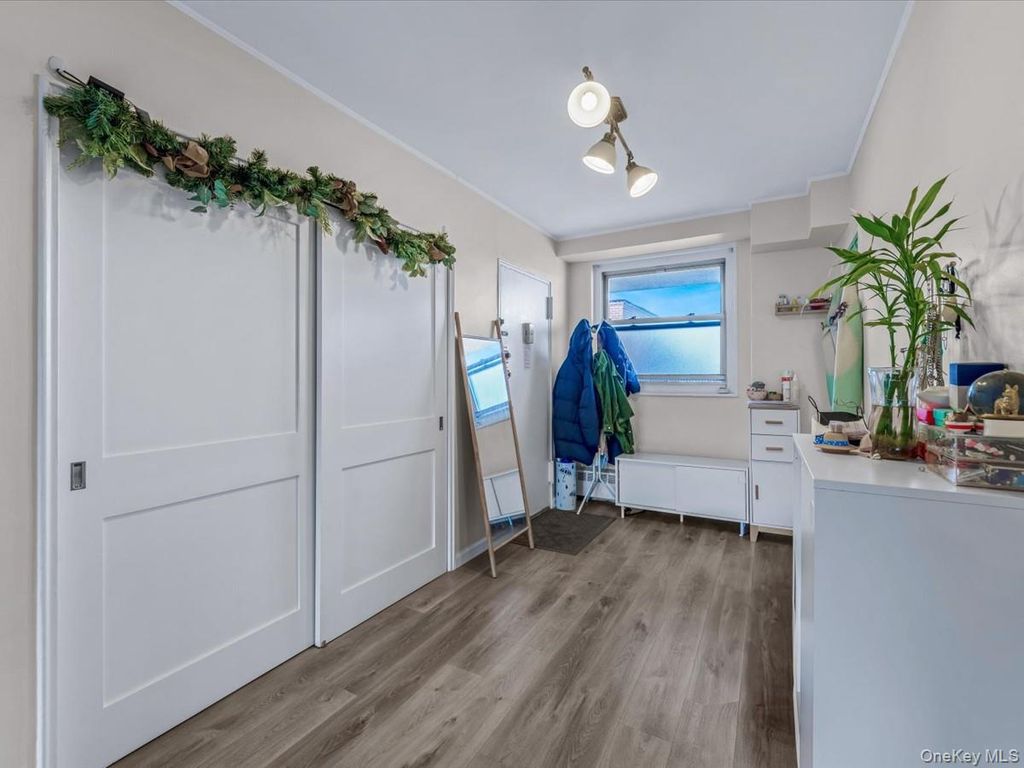 98-20 62nd Drive 15G, Rego Park, NY 11374