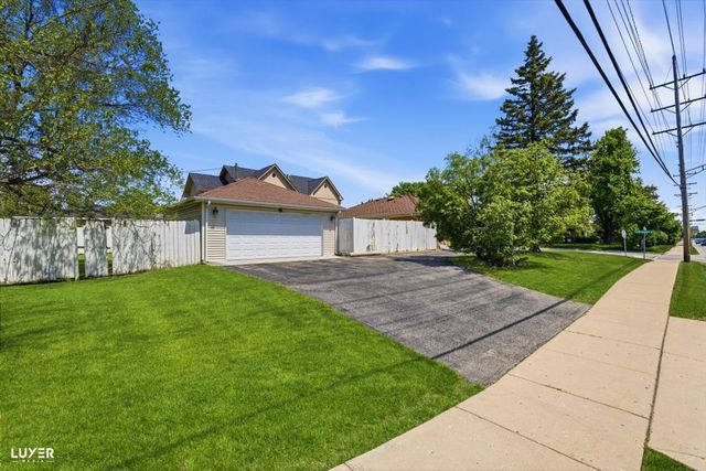 2 WASHINGTON Street, Glenview, IL 60025