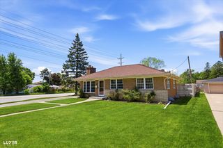 2 WASHINGTON Street, Glenview, IL 60025