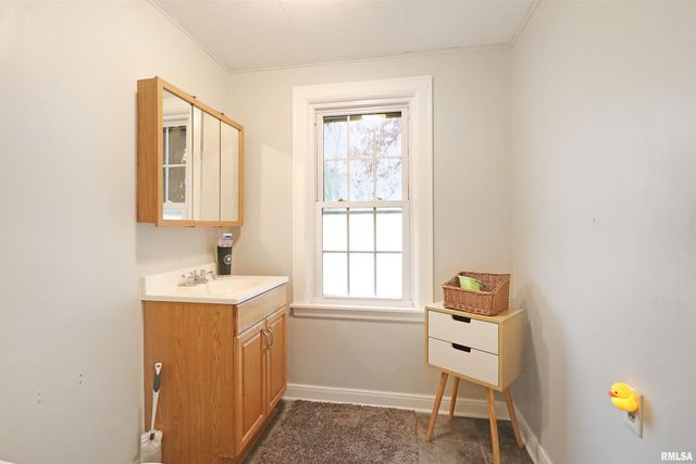 810 N BENEDICT Street, Chillicothe, IL 61523