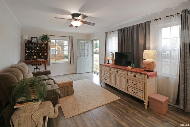 810 N BENEDICT Street, Chillicothe, IL 61523